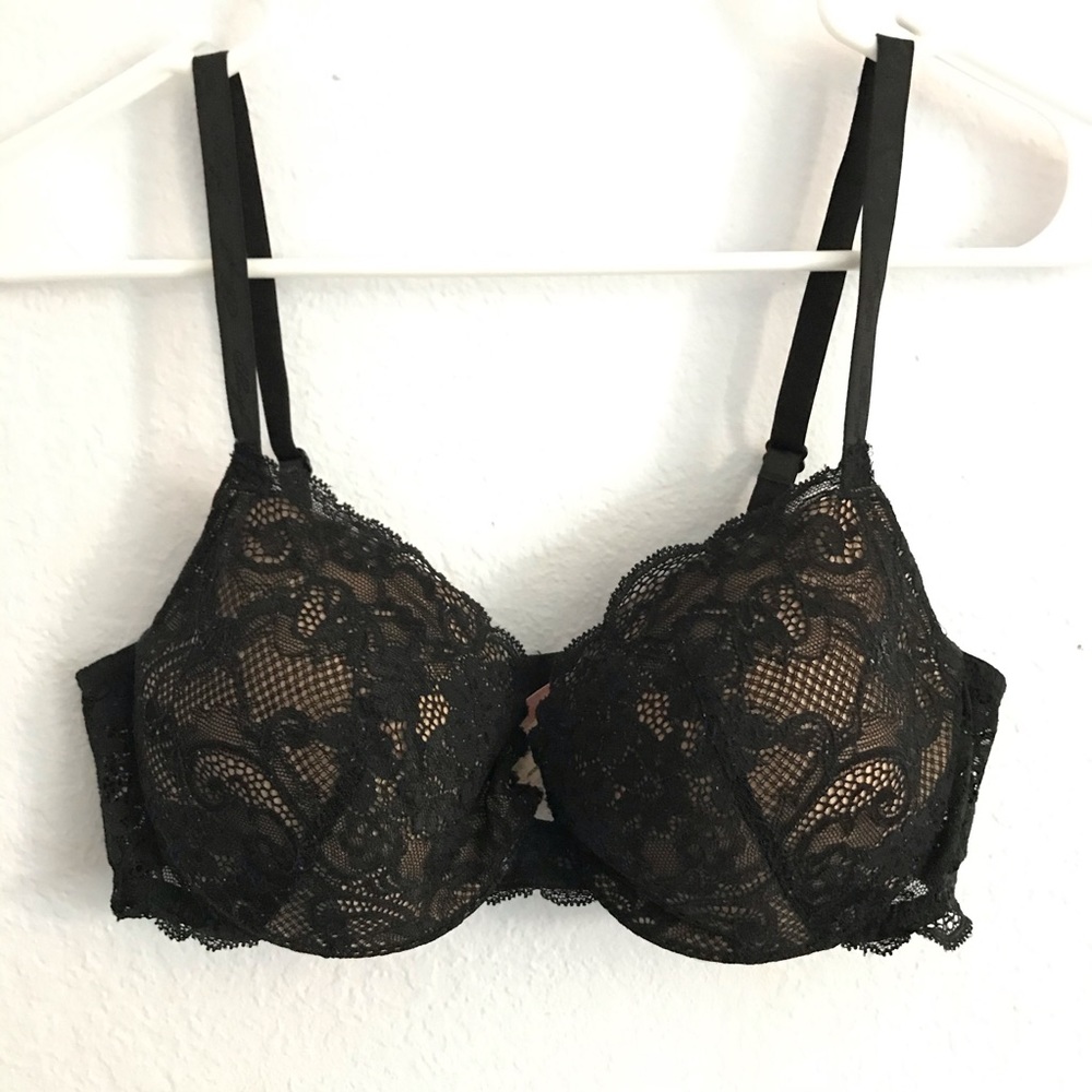 Victoria’s Secret black 36C Ipex lace bra
